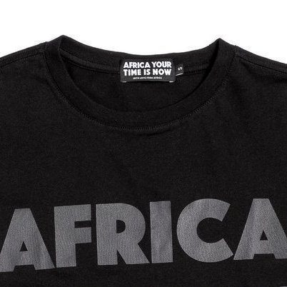 T-shirt (black on black)