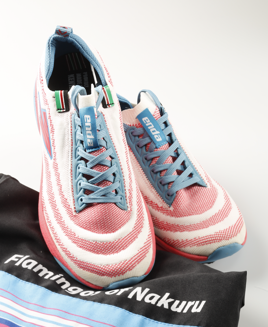 ENDA Lapatet Laufschuhe – Nachhaltige Running-Schuhe in Pink & Blau