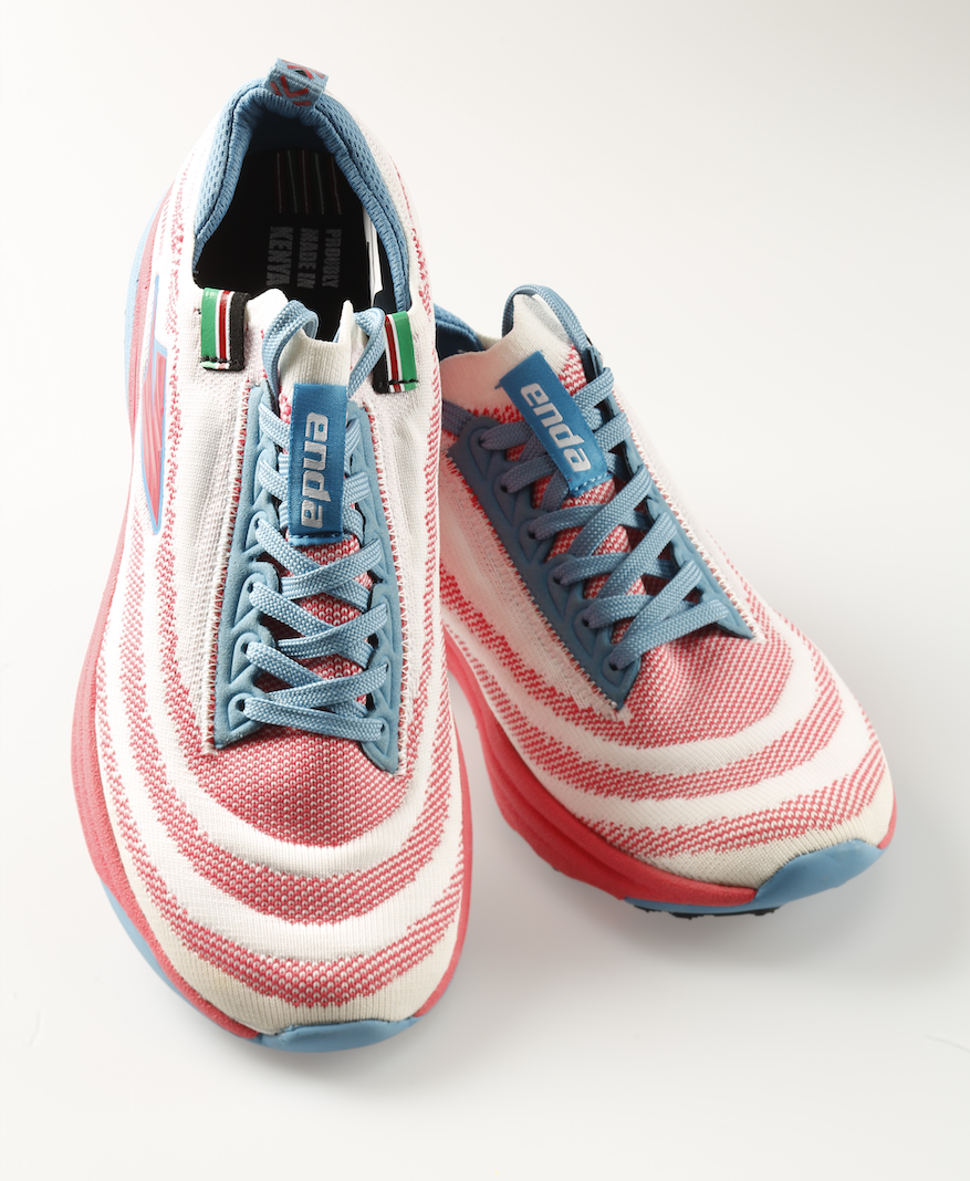 ENDA Lapatet Damen-Laufschuhe in Flamingo Pink & DeepSkyBlue – Seitenansicht